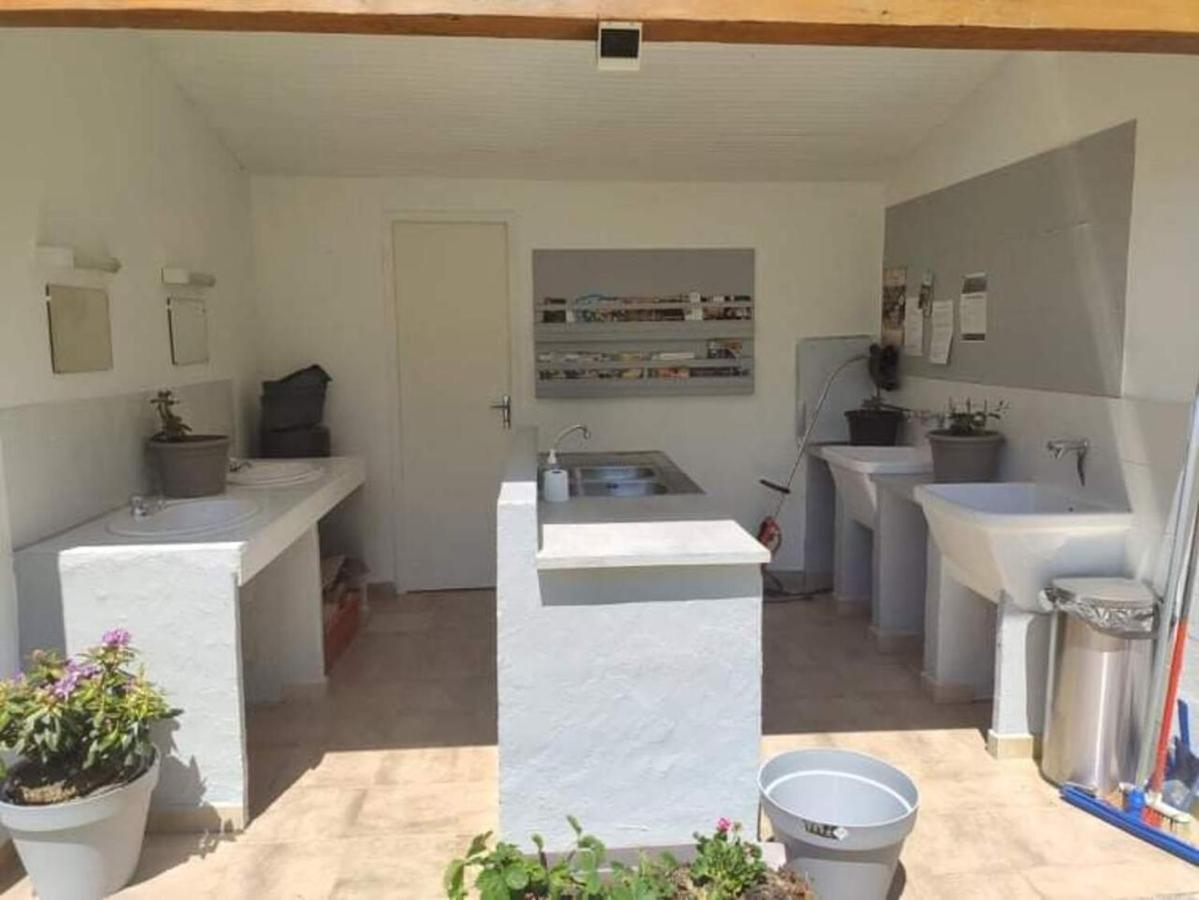 Lodg'Ing Secret Camp Ariege Hotel Lordat Bagian luar foto