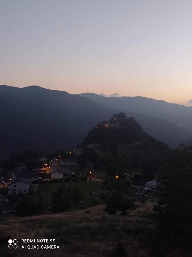 Lodg'Ing Secret Camp Ariege Hotel Lordat Bagian luar foto